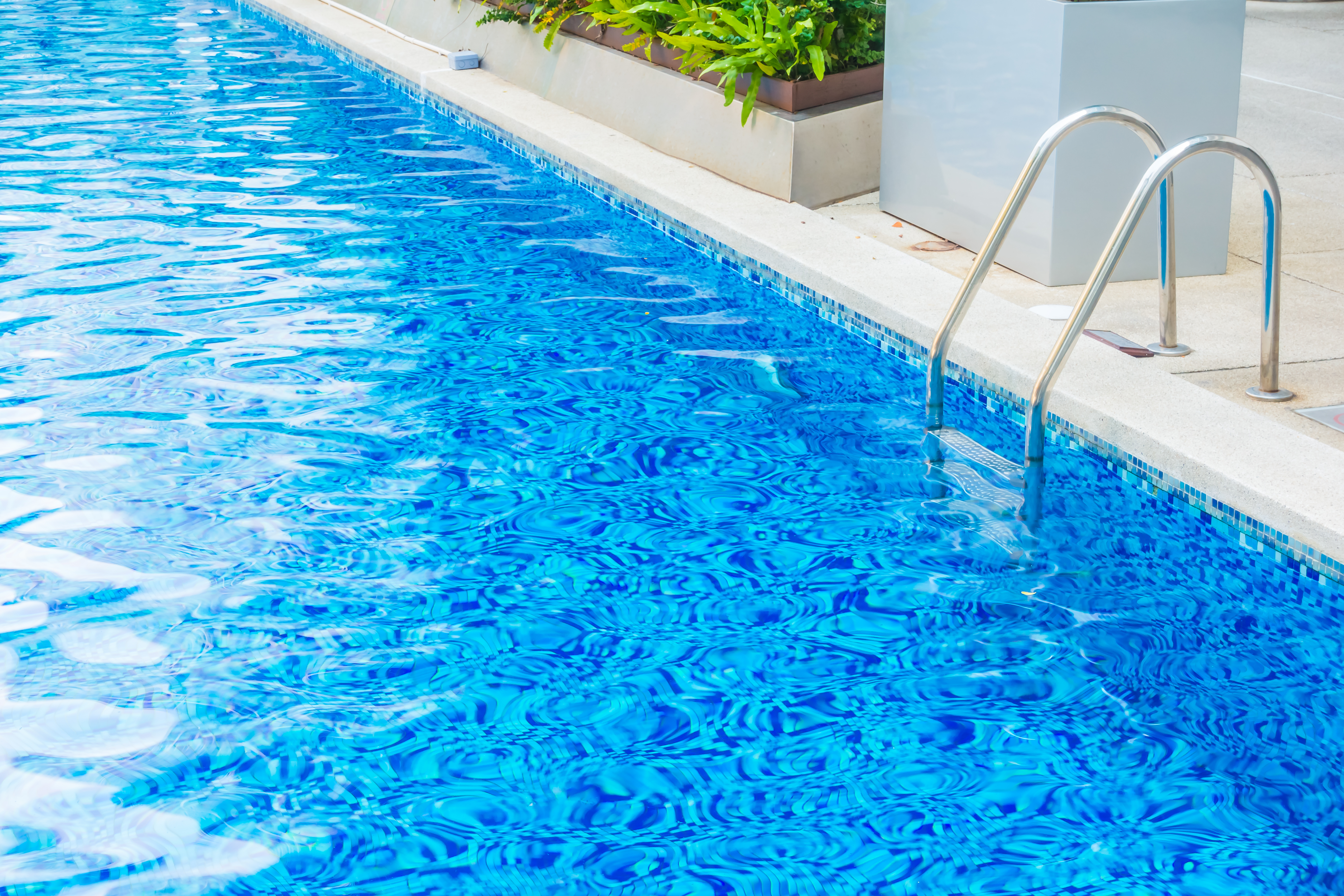 Commercial Pools